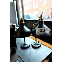 2 design bureaulampen